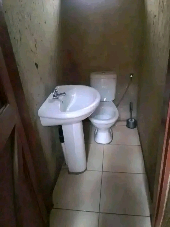 Standard room to rent in ext1, just 5 minutes  in Ebony Park