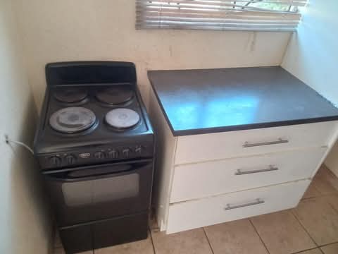 2 bedroom with open plan kitchenette with ,si  in Birch Acres