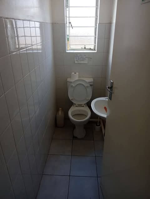 Room to rent for one person, jeppe east
clos  in Kensington