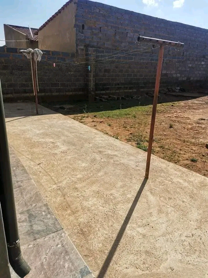 House available to rent at ext 6 nombhela dri  in Vosloorus