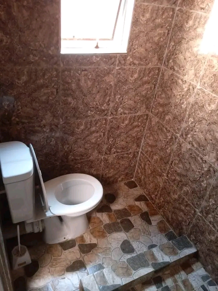 Room to rent available at ililiba.
-not tile  in Tembisa