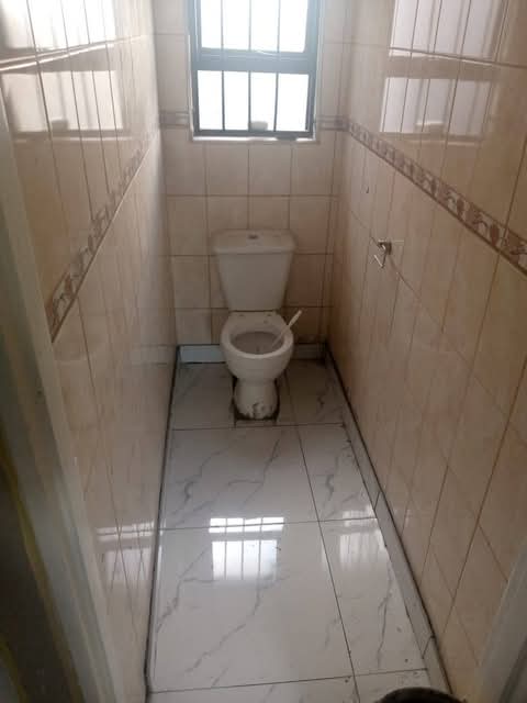 Johannesburg south 
fitted kitchen 
3 fitte  in Naturena