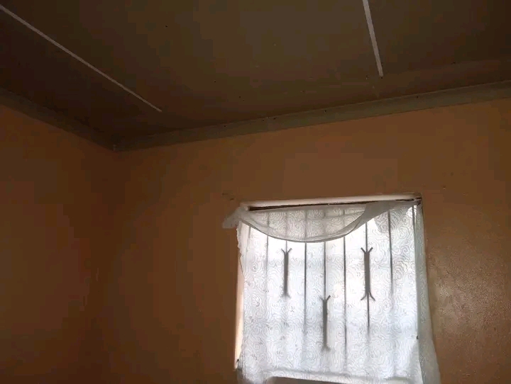 Standard room available at  tsoaing street ex  in Chiawelo