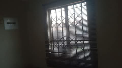 3 bedroom house available to rent (immediatel  in Windmill Park