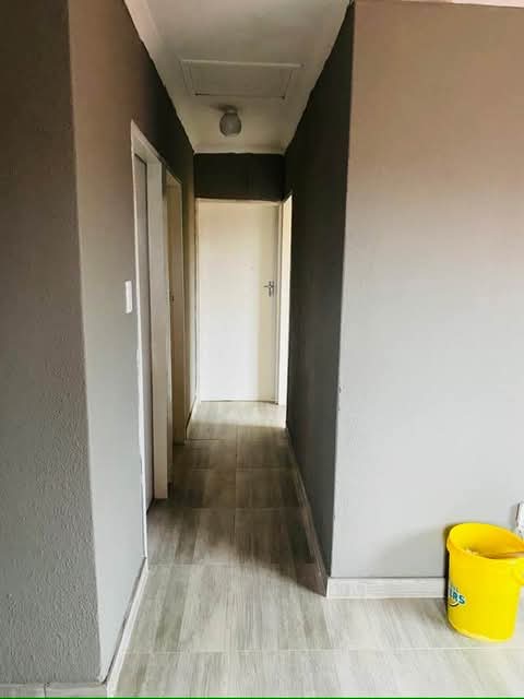 3 bedroom house 🏠 available ext 20 for mor  in Protea Glen