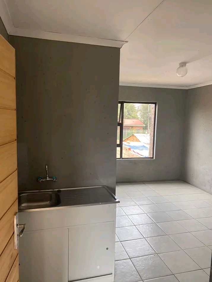 Emdeni extension ensuites available right now  in Emdeni