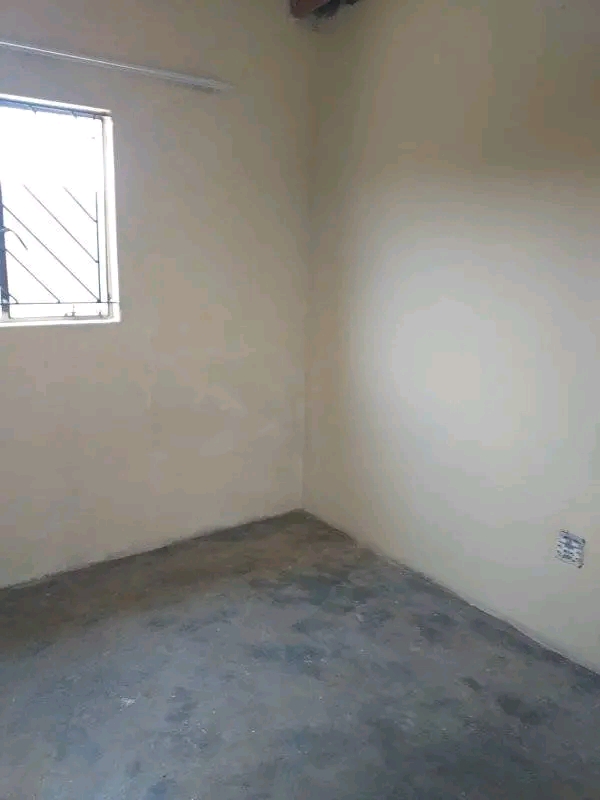 1000 room to rent immediately phase 2 next to  in Braamfischer