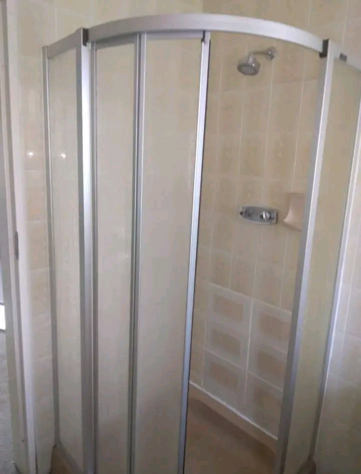 2 bedrooms cottage for rent in bordeaux r8500  in Randburg