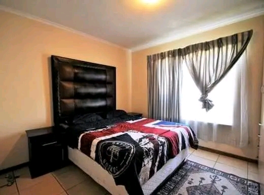 Pimville zone 2 3 bedroom house for rent in s  in Pimville