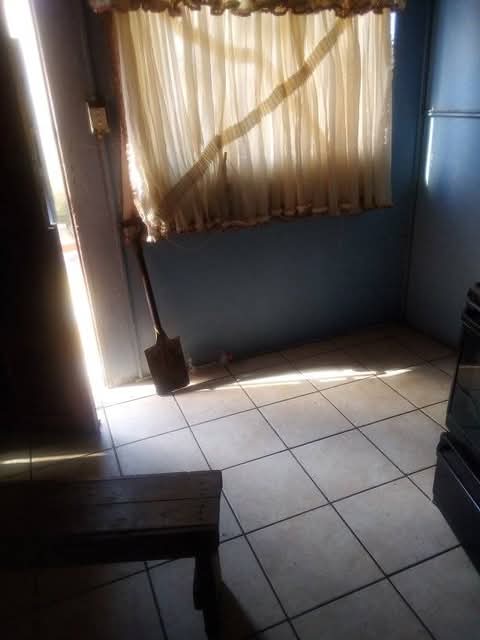 Two room for rental zone14 nd 1 nd half room   in Sebokeng
