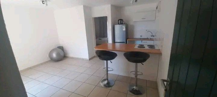 1 bedroom apartment / flat to rent 
r6900per  in Bryanston