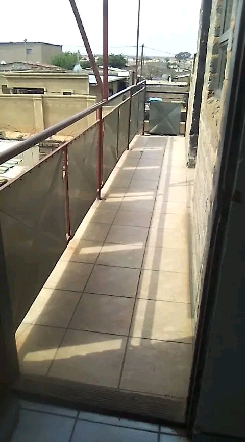 Room to rent r1200 phase two juskei whatsapp   in Braamfischer