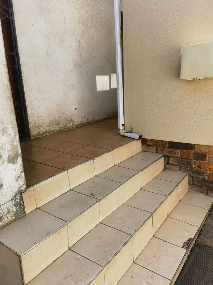 Room to rent in ext 8 for r2200, which includ  in Cosmo City