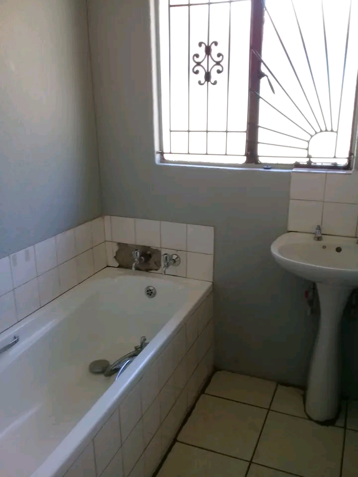 2 bedroom house immediately available for ren  in Protea Glen