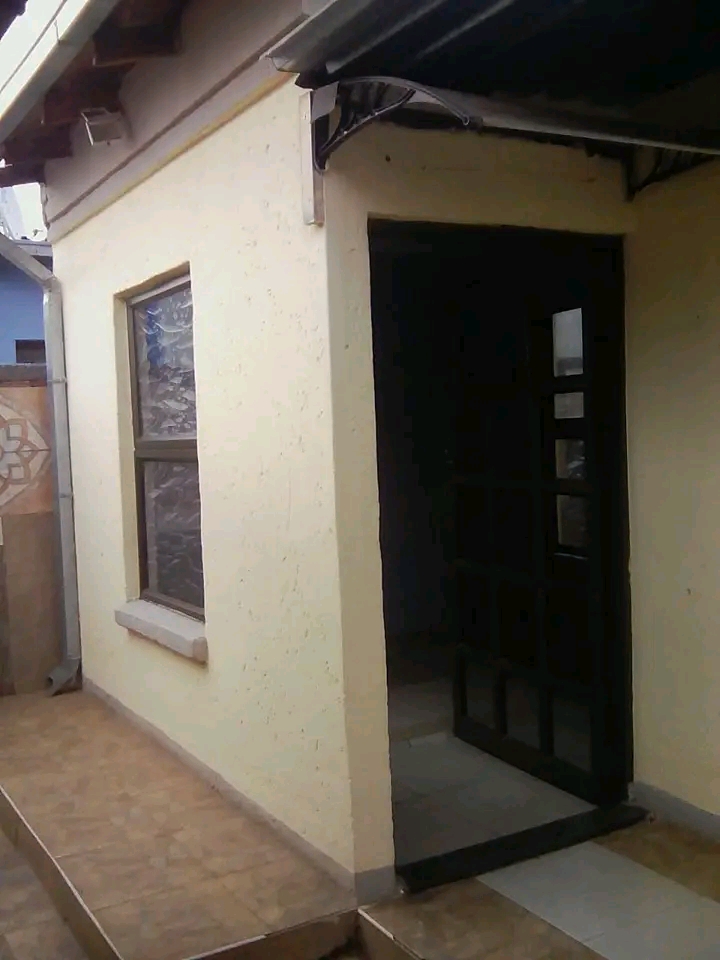 2 separate rooms available for rental in the   in Protea Glen