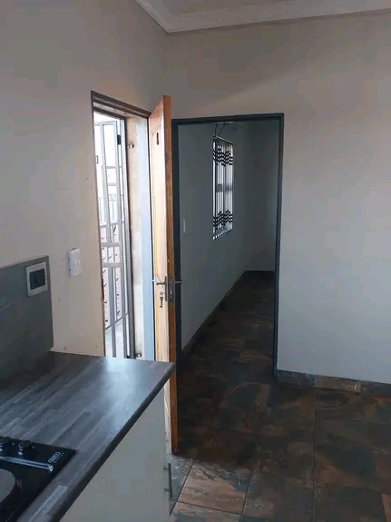 1bedroom with ensuite bachelor apartment is a  in Doornkop