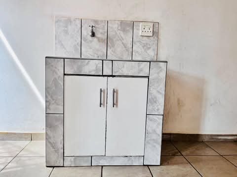 Room to rent in kwanele ext 2 shower out side  in Katlehong
