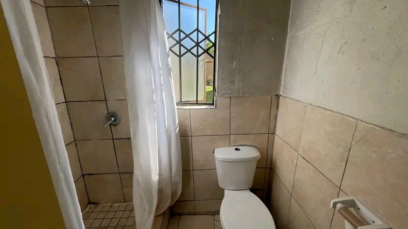 One separate bedroom with lounge,kitchen with  in Norkem Park