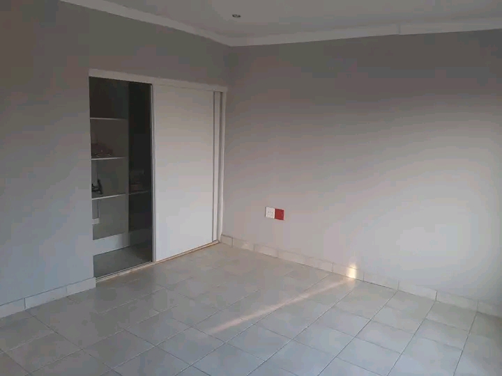 1 bedroom cottage available from 1st april fo  in Cosmo City