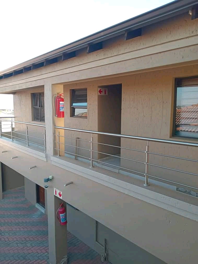 Apartment to rent at ext 12 with fitted kitch  in Protea Glen