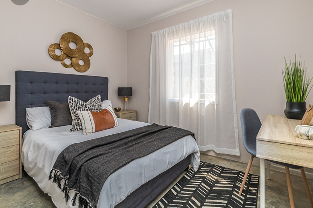  two-bedroom rental unit in south hills, khad  in South Hills