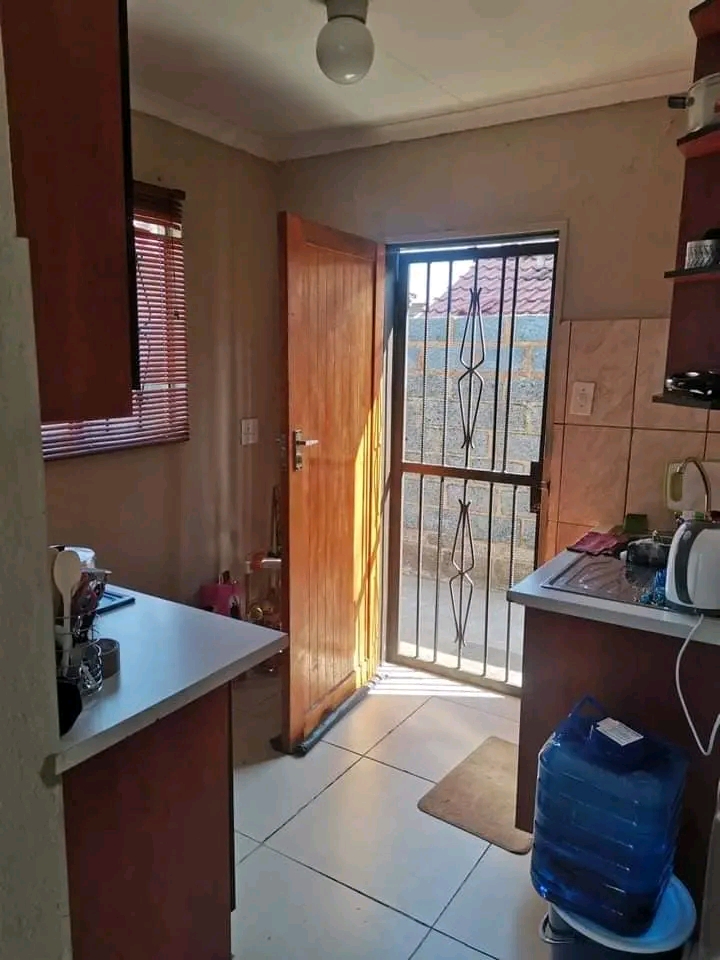 House available to rent at ext 6 nombhela dri  in Vosloorus