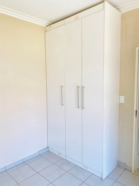 2 bedroom house available for rental new deve  in South Hills