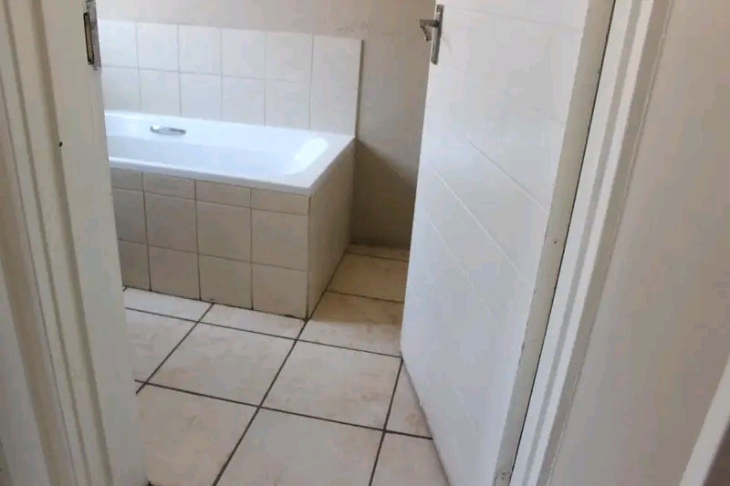 3 bedrooms house available to rent at ext 8,   in Cosmo City
