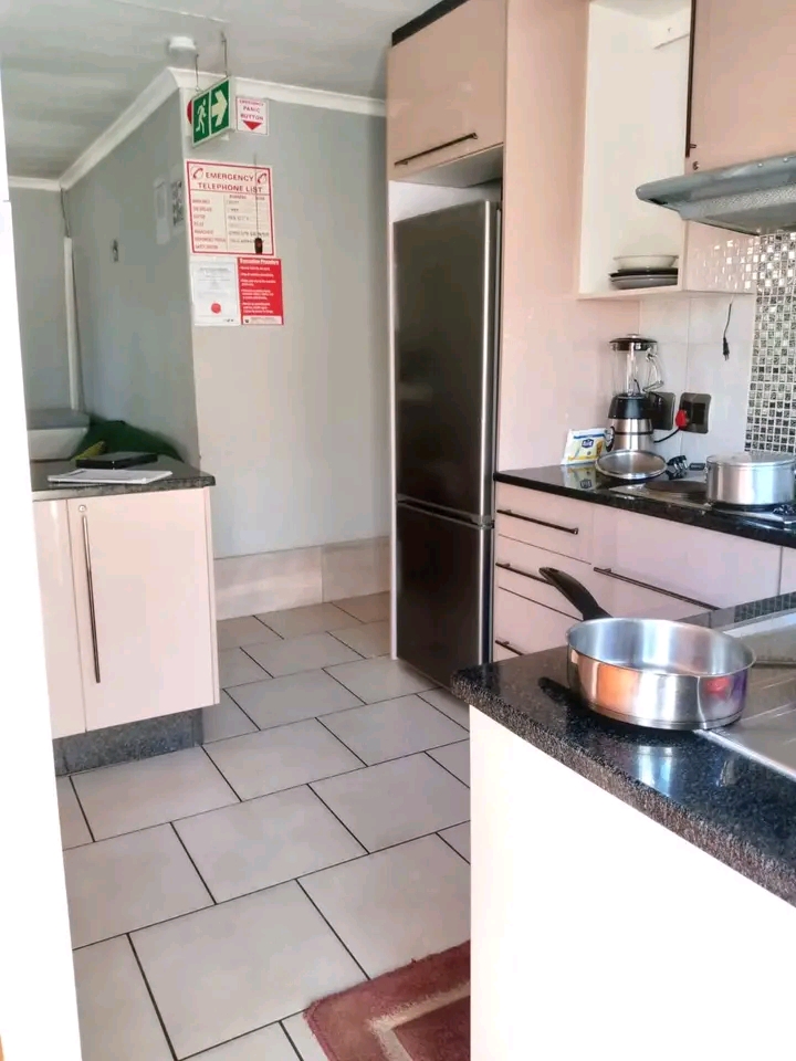 Property available for rental
area : soweto  in Pimville