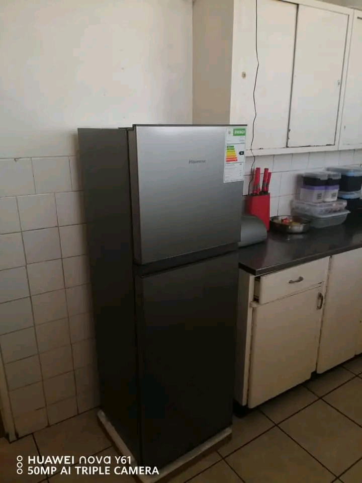 Room in tygerberg 

furnished main bedroom   in Berea