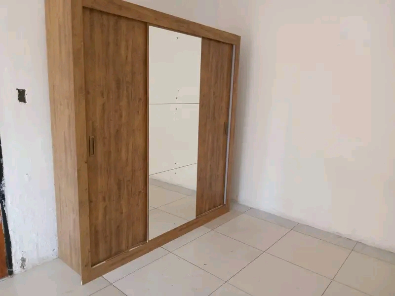 Cottage available immediately for rental in e  in Naturena