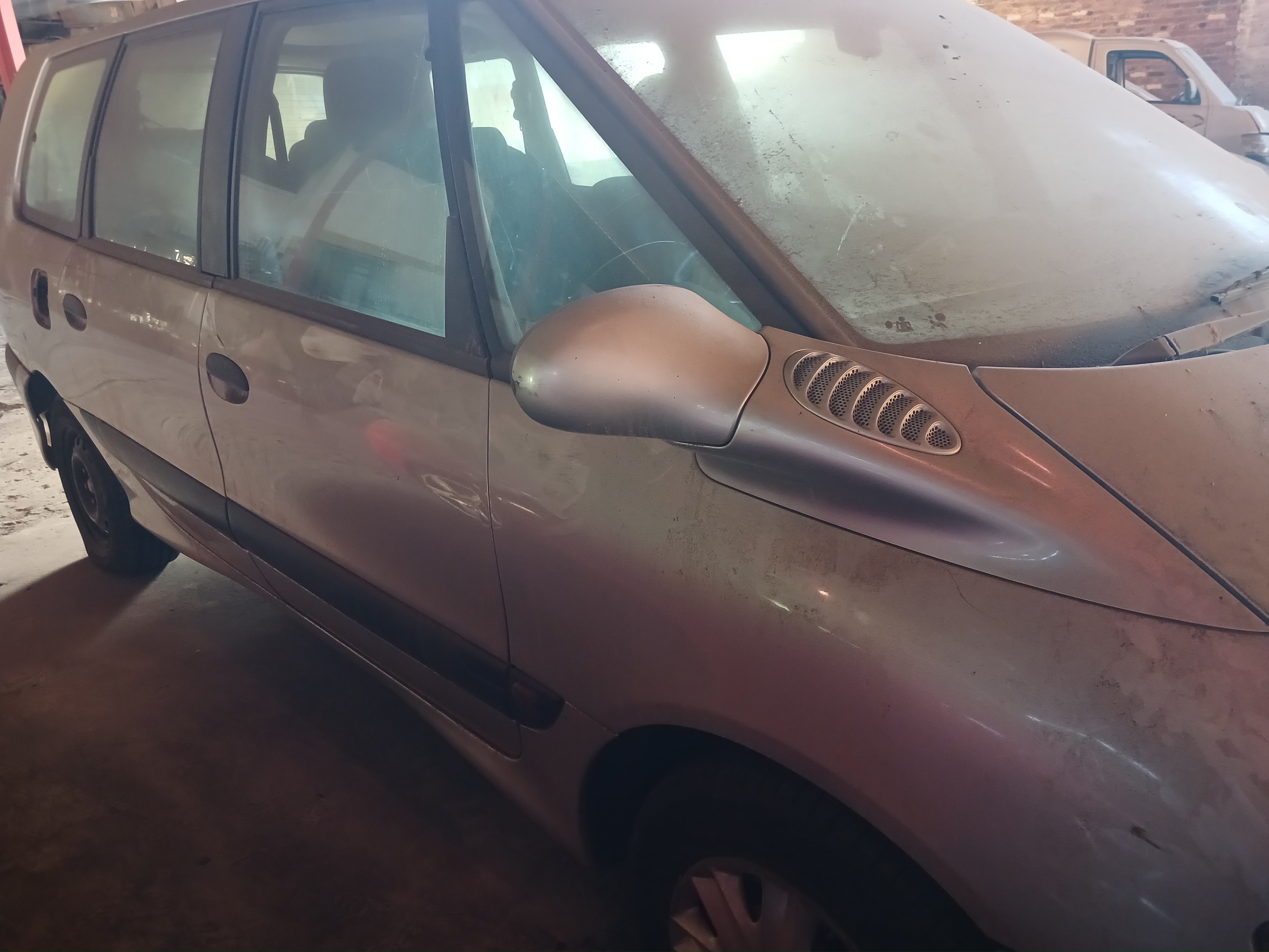  renault espace mk3 2002,  automatic.

comp  in Johannesburg
