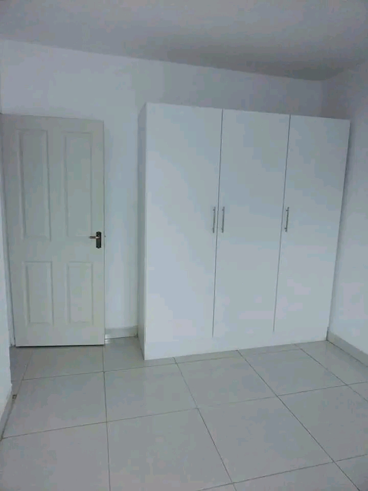 2 bedroom apartment available to rent📍
fu  in Spruitview