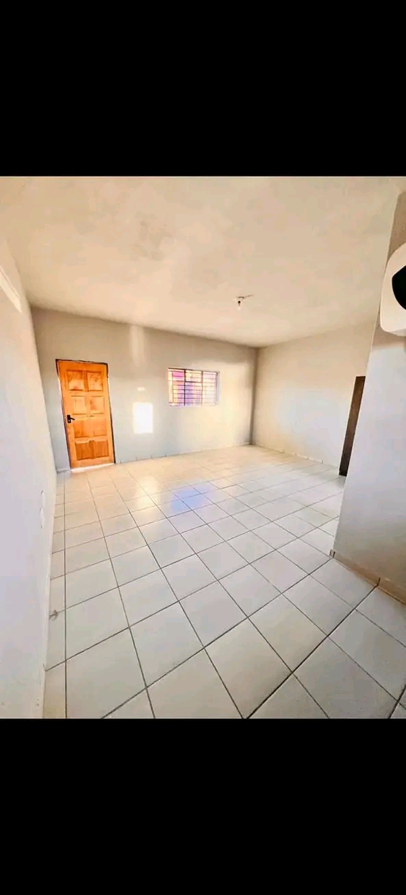 Newly builded spacipus 1 bedroom cottage with  in Old Birch Acres