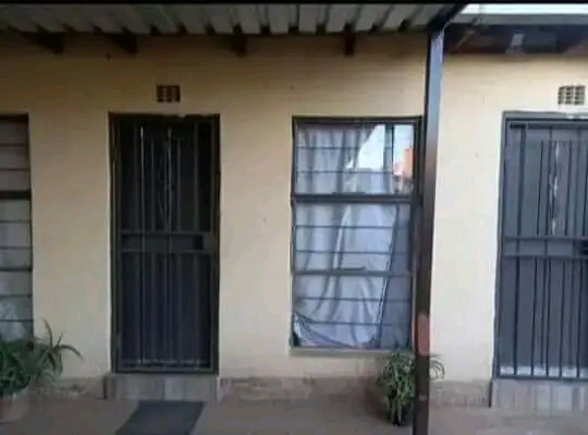 Room is available. it has a meter box, tiles   in Tembisa
