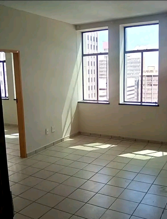 1 bedroom flat to let | cnr jepee&von willeig  in Johannesburg