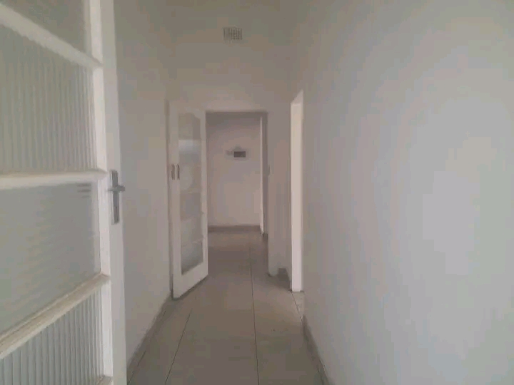 2 bedroom cottage house to let in queen stree  in Kensington