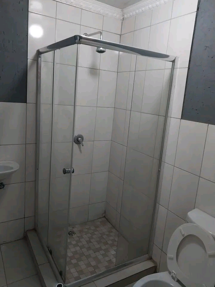 🏘️ garage room to rent available immedia  in Dobsonville