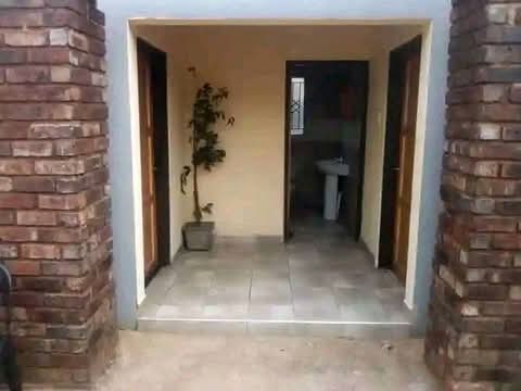 2room is still available
ext 13 for rent r19  in Tsakane