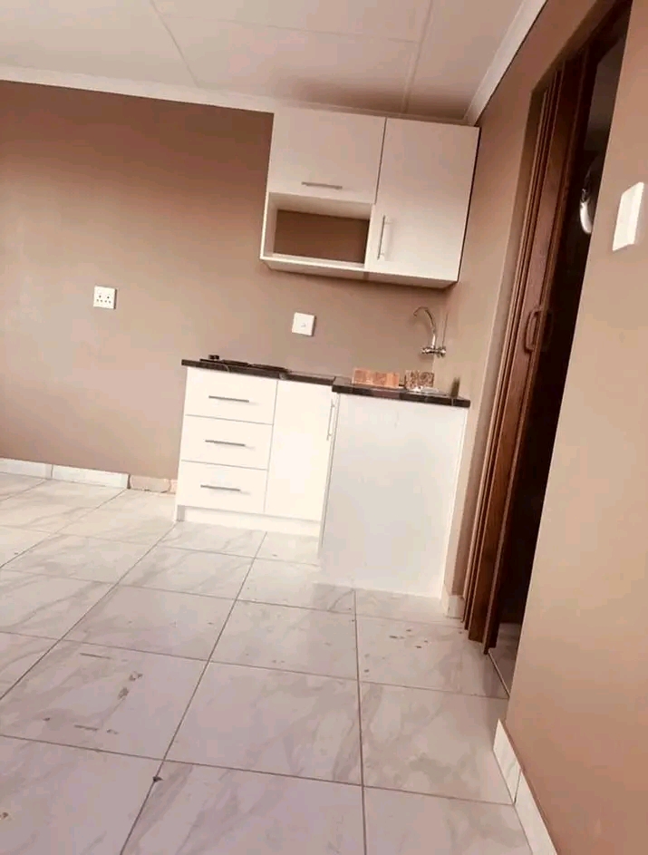 Newly builded neat and spacious bachelors is   in Birch Acres