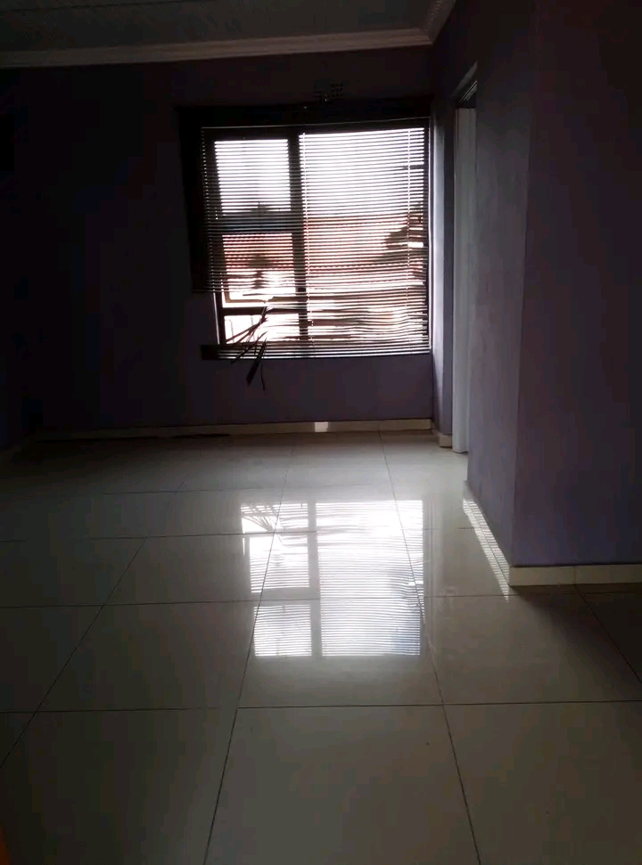 En-suite room
beautiful spacious en-suite un  in Orlando East