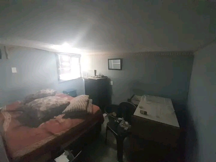 Available for rental (empty 2 room) vocationa  in Dube