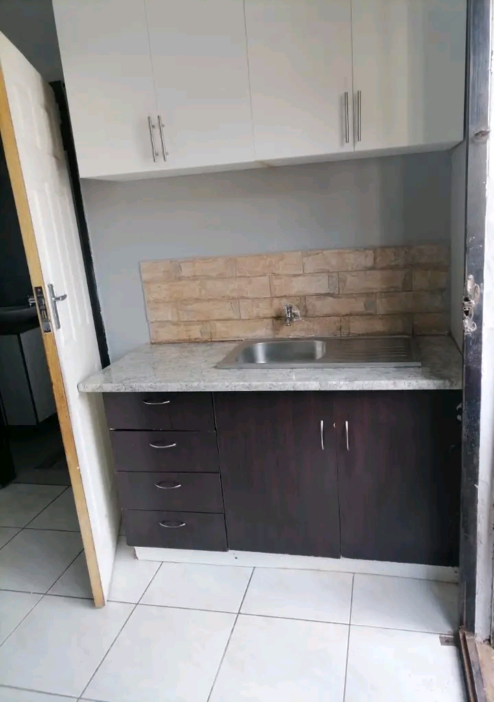 2 bedroom cottage available to rent 📌📌  in Spruitview