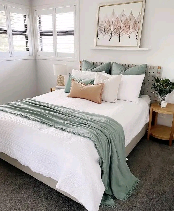 Professional house share for single person 
  in Sydenham