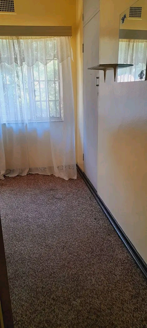 1 room at a commune house available immediate  in Vanderbijlpark