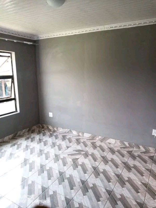 1 bedroom cottage to let. comes with kitchen   in Birch Acres