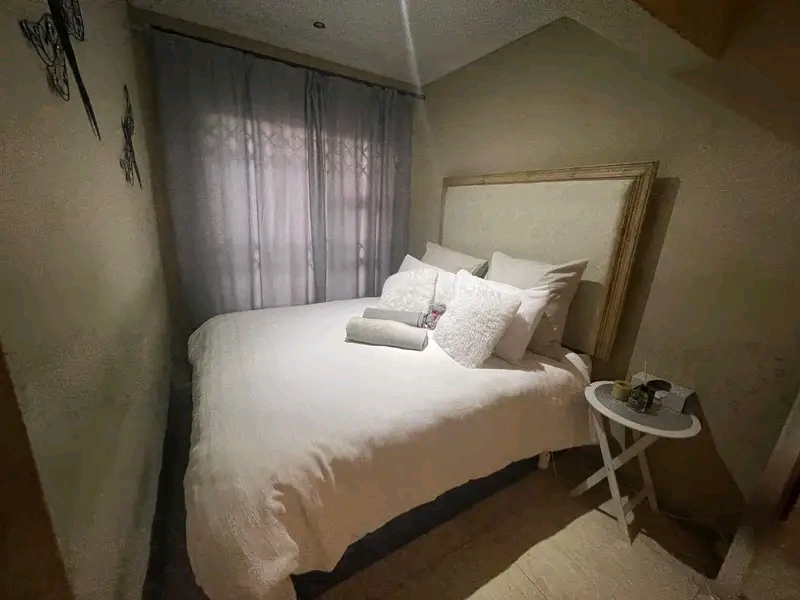 Open plan cottage with full kitchenette,zink,  in Norkem Park