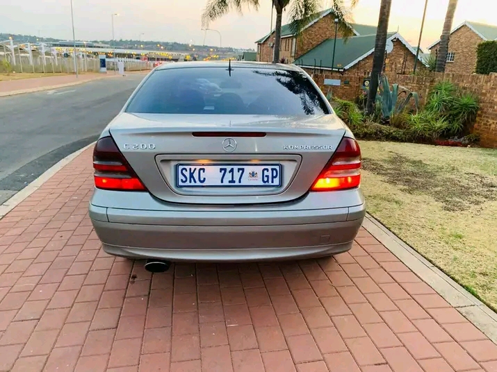 2006 mercedes benz w203
c180 compressor 
en  in Centurion