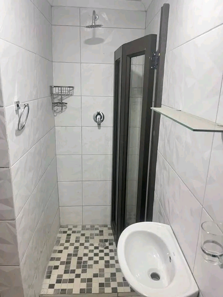 1 bedroom cottage available immediately to re  in Vosloorus
