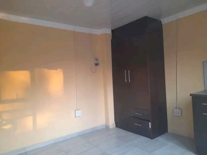 Gle outside room to let in stanhope road germ  in Wychwood